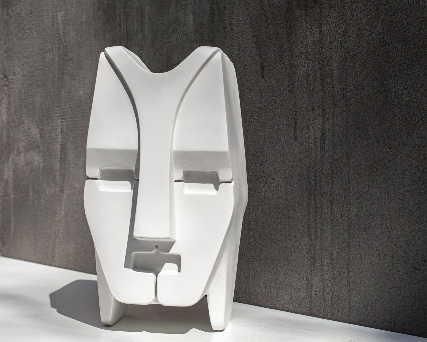 Geometric Robot Head Sculpture – Bauhaus Bust - Olshbau