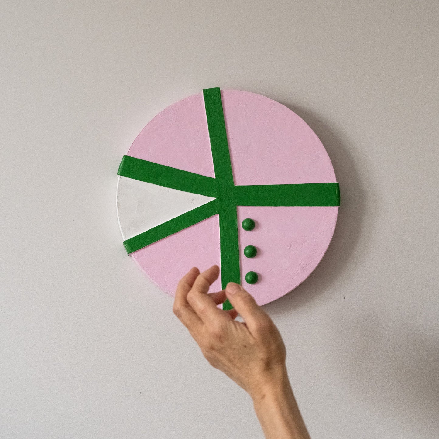 Suprematist Circle Wall Art – Pink & Green (25 cm / 9.8 in) - Olshbau